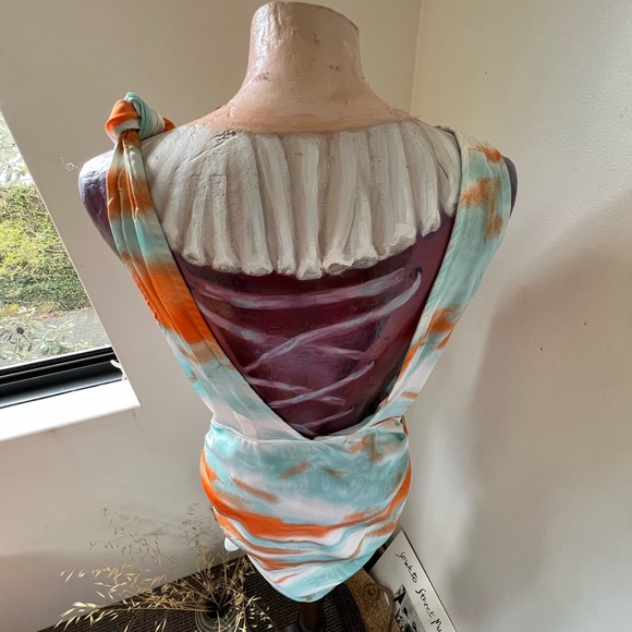 Tie Dye Satin Ruched Bodycon Dress With Knot Detail - Picture 10 of 10